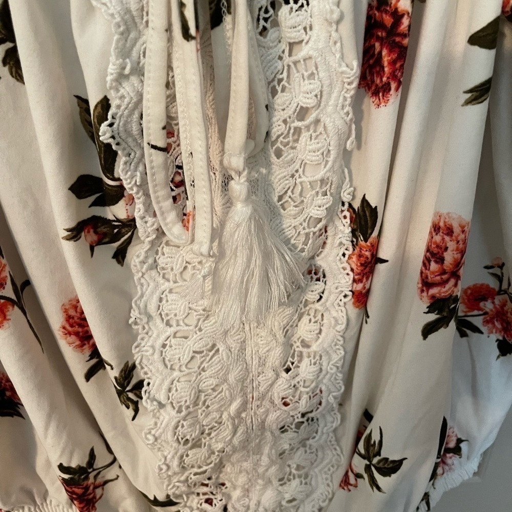 Rue21 Cropped Blouson Rose Print Top - Picture 6 of 9